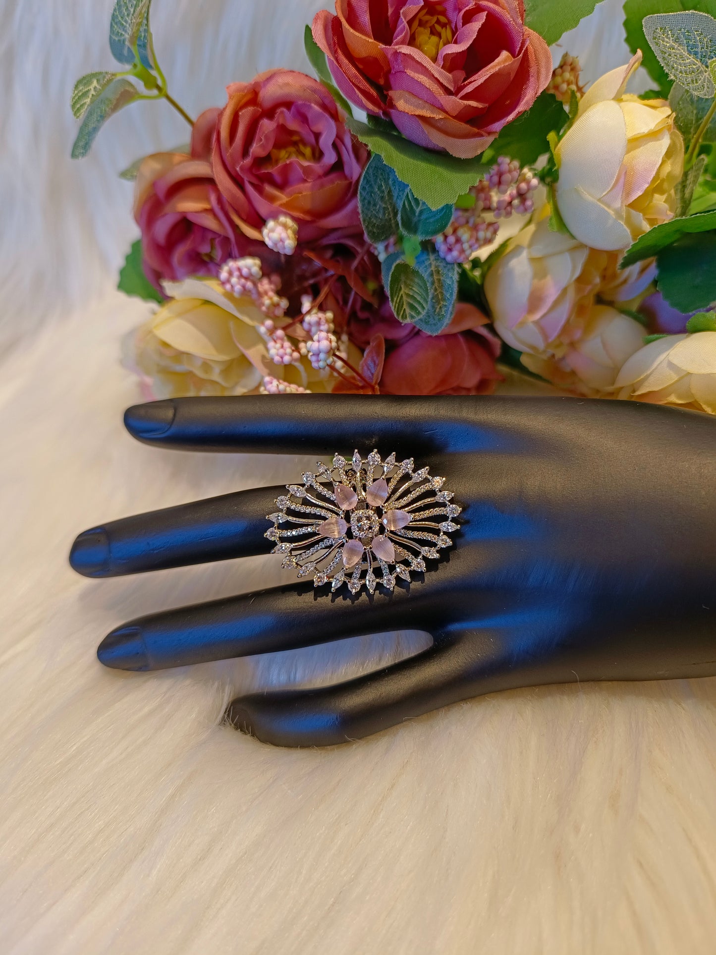 Evening Wear Finger Ring