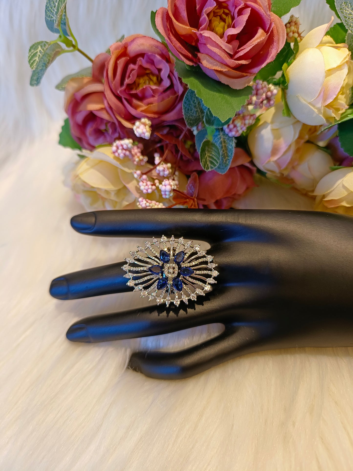 Evening Wear Finger Ring