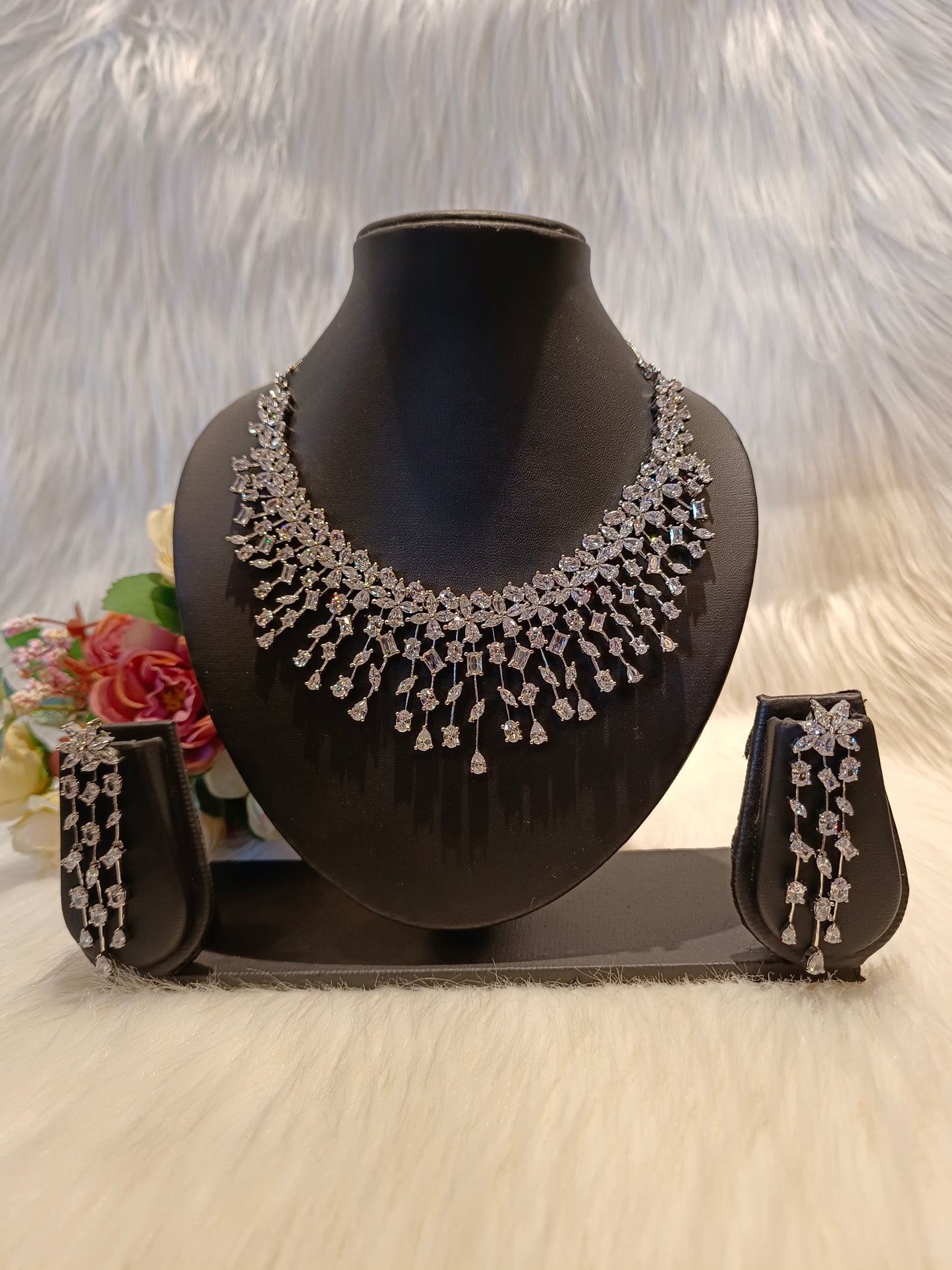 Classic Evening Necklace Set