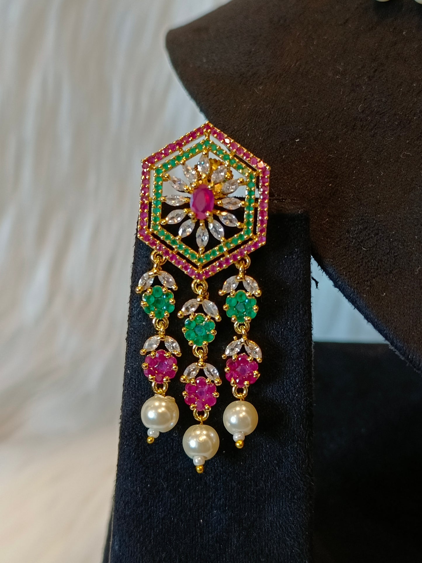 Traditional Choker set